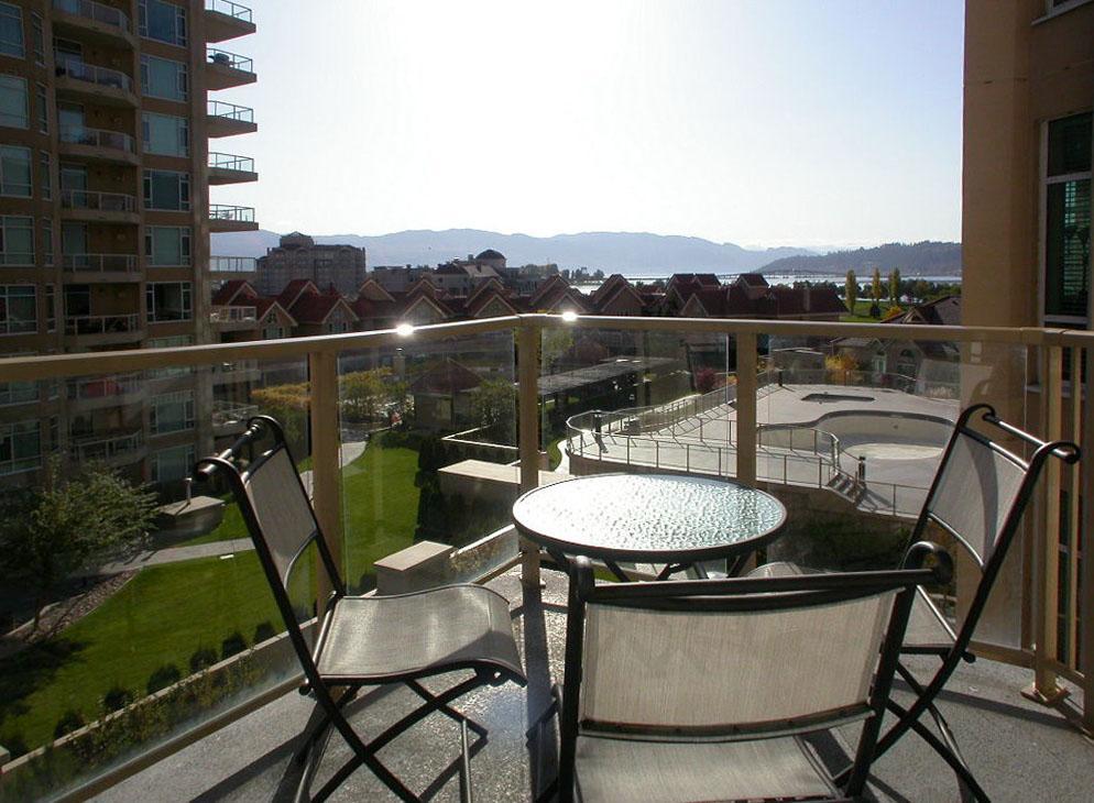 Sunset Waterfront Resort By Kelownacondorentals Zewnętrze zdjęcie