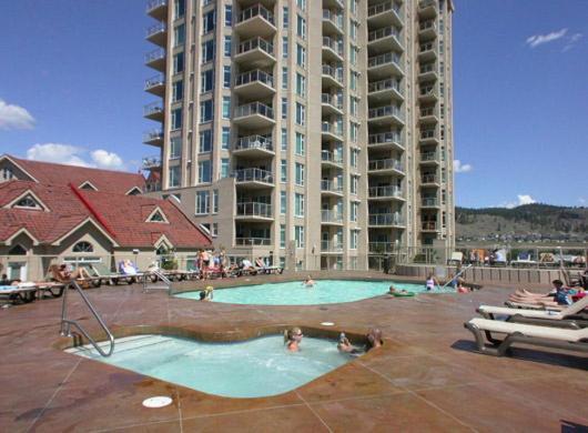 Sunset Waterfront Resort By Kelownacondorentals Zewnętrze zdjęcie